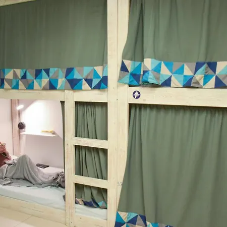 Baybayin Hostel - Pasay Close To Airport
